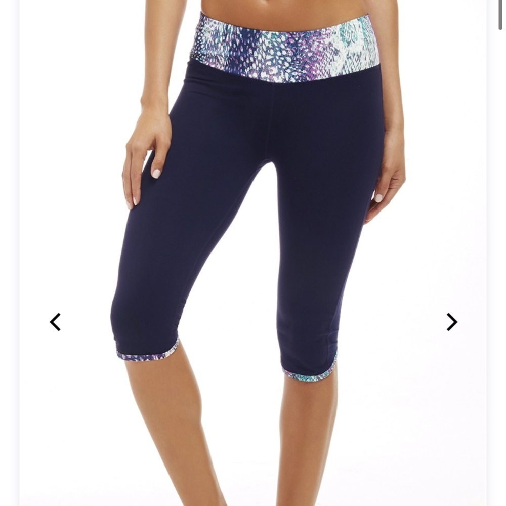 Fabletics Rio Run Crop Capri Leggings. Size XSmall. EUC